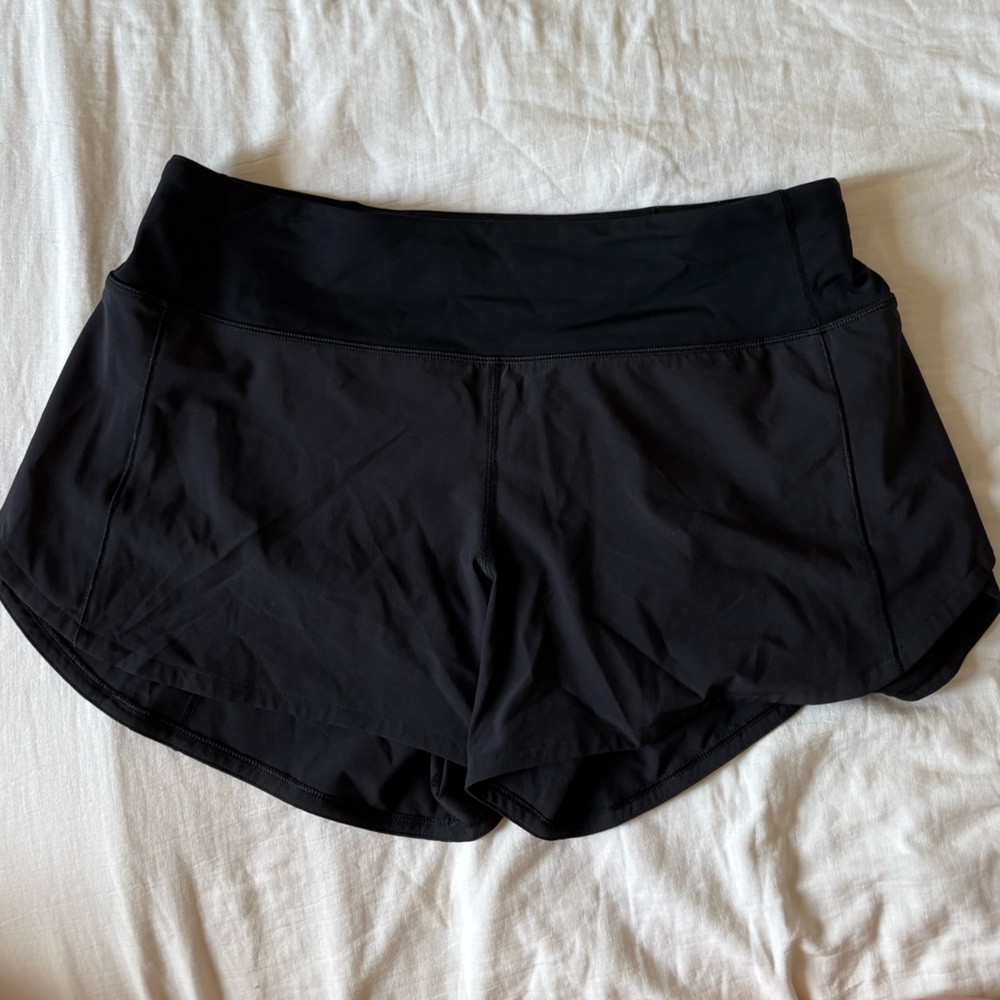 Lululemon High Rise 2.5” Speed Up Shorts